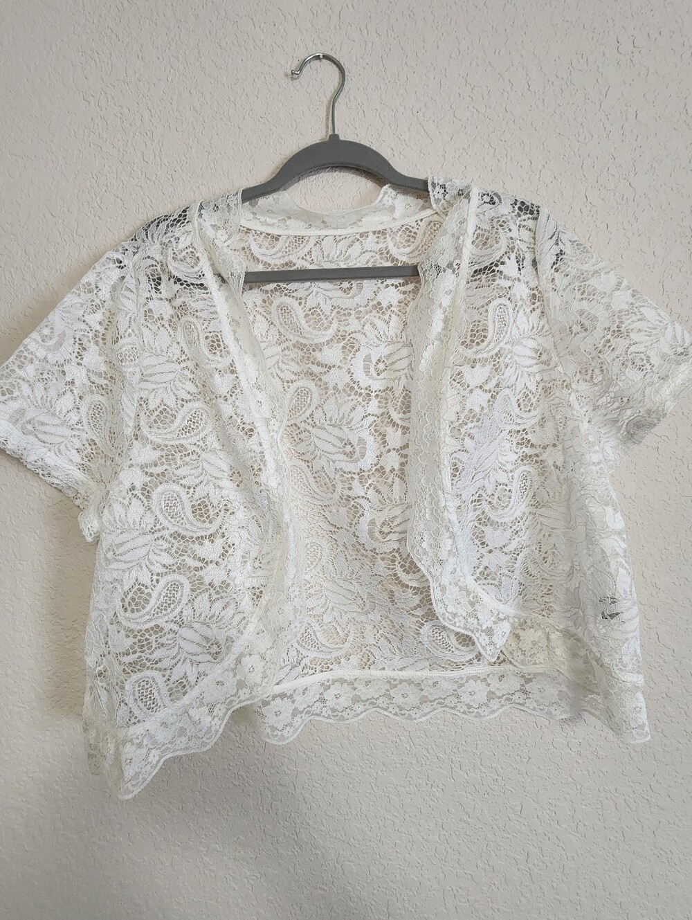 Women's White Lace Short-Sleeve Open Front Top
